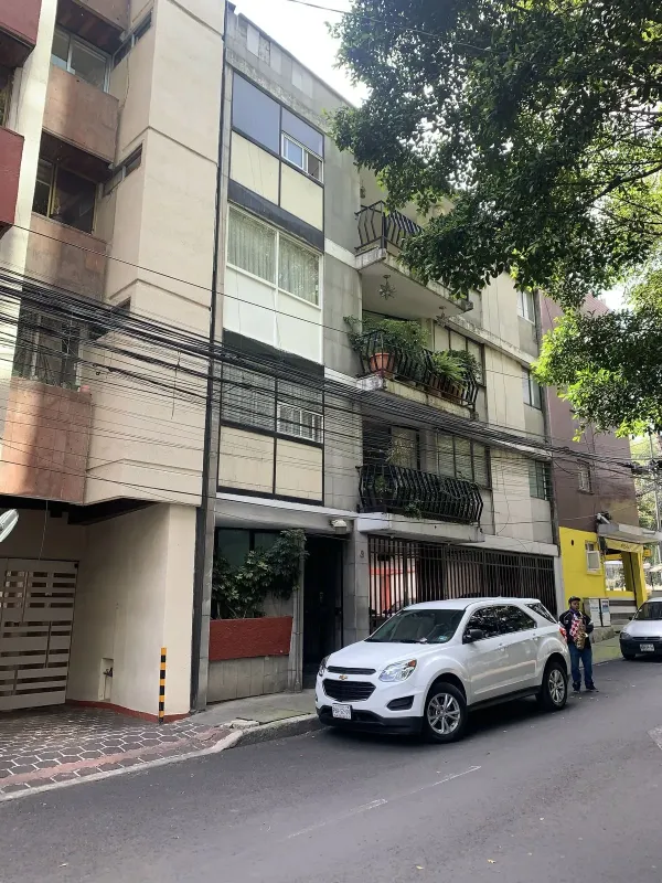 Fachada del edificio en la colonia Actipan